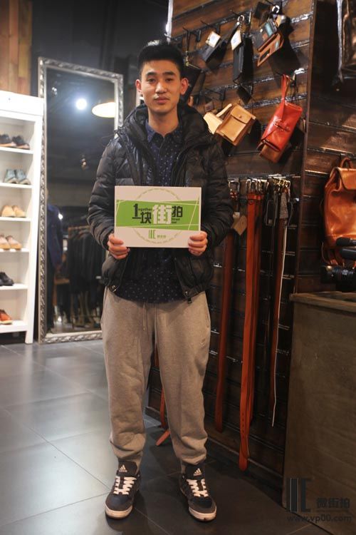 一块街拍 李睿卿