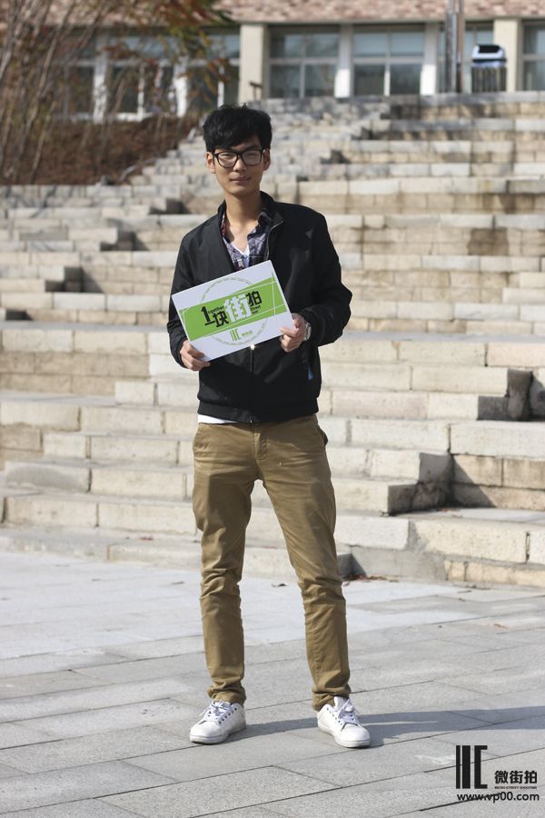 一块街拍 李粮彬