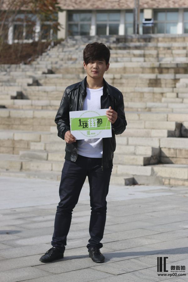 一块街拍 梁加福