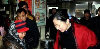 法院拍微电影为农民工讨薪