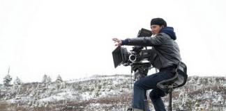 蒲巴甲自编自导微电影《信之旅》