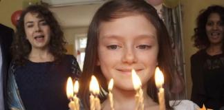 悲情反战宣传片《女孩与战争》