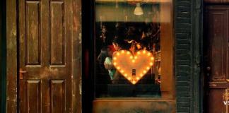 浪漫微电影《最荒唐的美好》