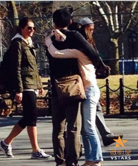 微明星网 京东 微资讯 刘强东 奶茶妹妹 章泽天