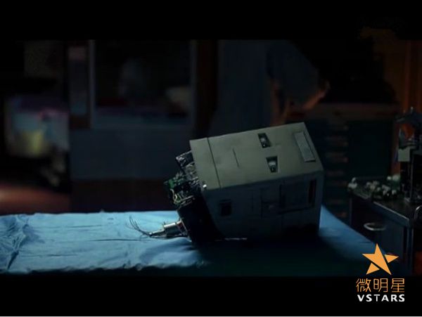 微明星网 安德鲁·加菲尔德 感人微电影 我在这儿