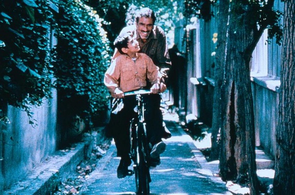 微明星网 微资讯 电影 小孩 小孩与鹰 小鞋子 中央车站 看上去很美