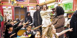 韩国电影雄起史：总统推分级制 影人齐抗好莱坞