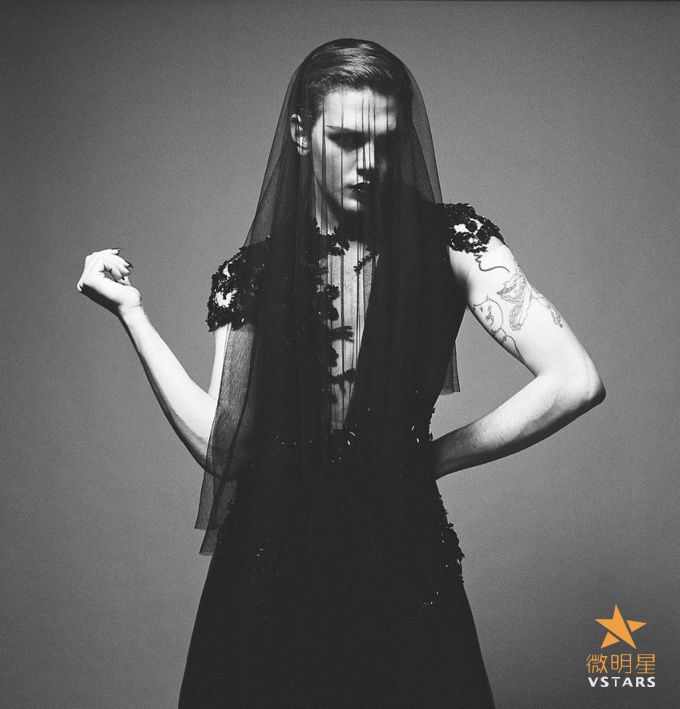 微明星网 戛纳国际电影节 泽维尔·多兰 女装照