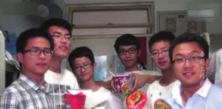 《舌尖上的宿舍·泡面篇》大学生与泡面间的那点事