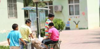 金丹若微电影节太阳村公益行 呼唤献出更多爱心