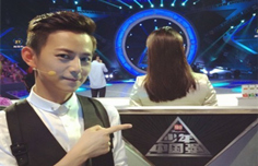 何炅发微博否认1亿跳槽 光线传媒称“只是合作综艺节目”