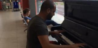 大神机场弹奏《致爱丽丝》和《我心永恒》，看呆小伙伴