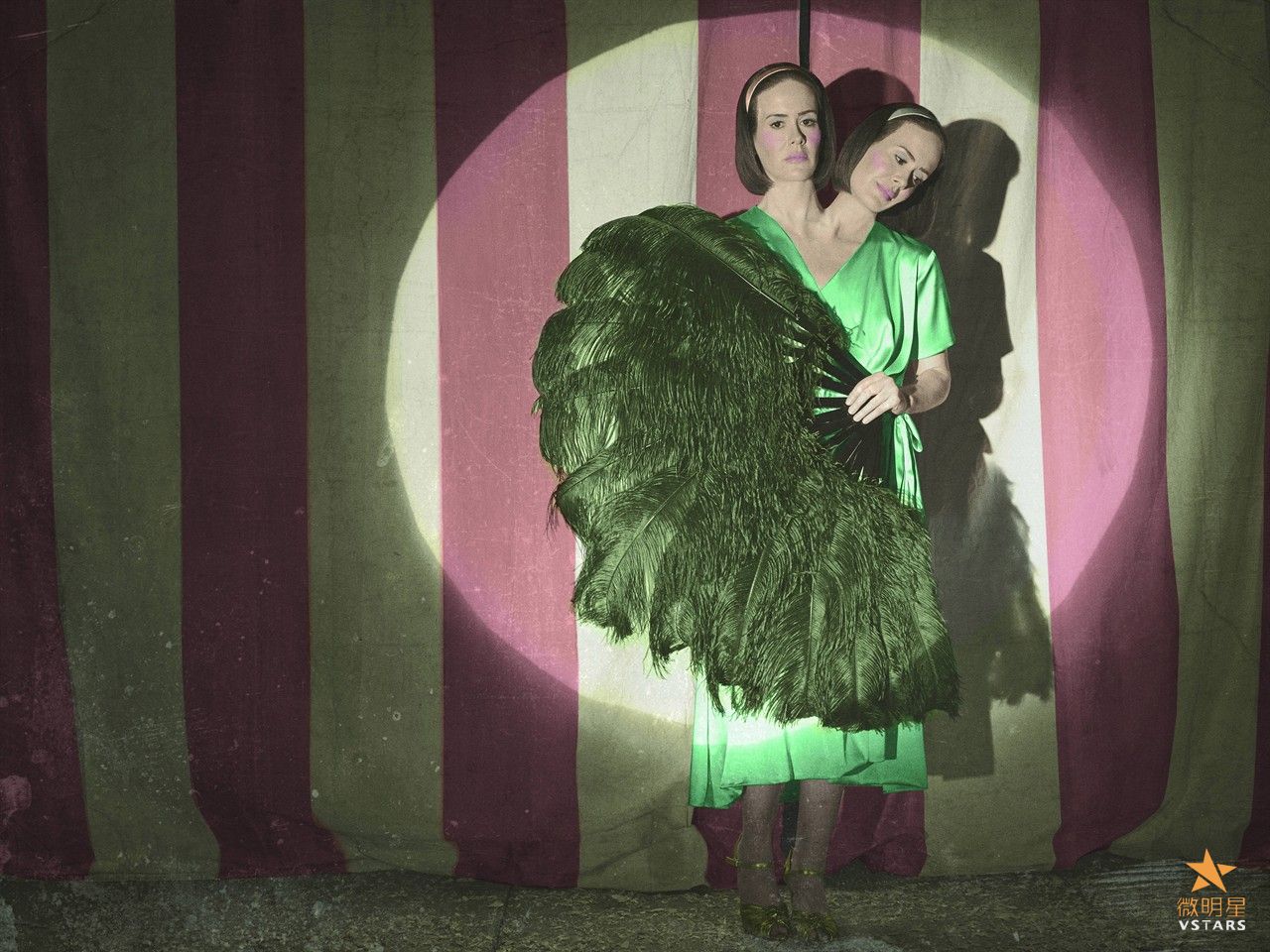 微明星网 美国怪谭 杰西卡·兰格 伊万·彼得斯