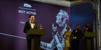 第六十届“伦敦《标准晚报》”戏剧奖颁奖礼在伦敦举行