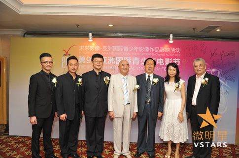 两岸 青年 亚洲 微电影