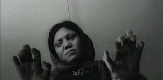 忠实的记录者——《房屋是黑的》