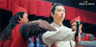 古装推理喜剧《名侦探狄仁杰》在新剧中王大锤（白元芳）