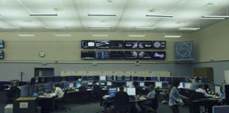 这部舞蹈电影是在用来偷窥宇宙大爆炸残骸的仪器里拍摄的